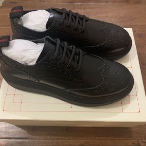 Alexander McQueen Black Leather Derby’s